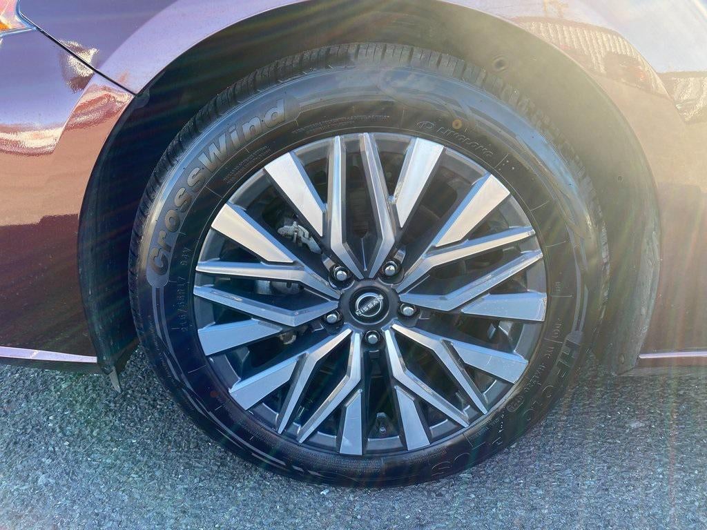 2024 Nissan Altima SV FWD