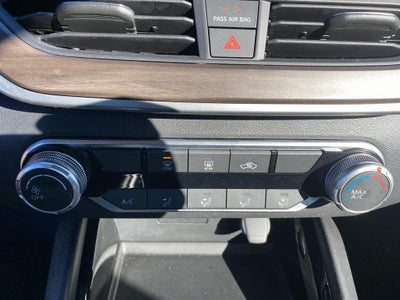 2024 Nissan Altima SV FWD