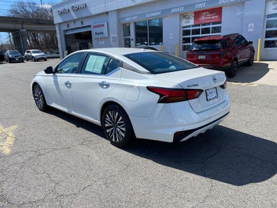 2024 Nissan Altima SV FWD
