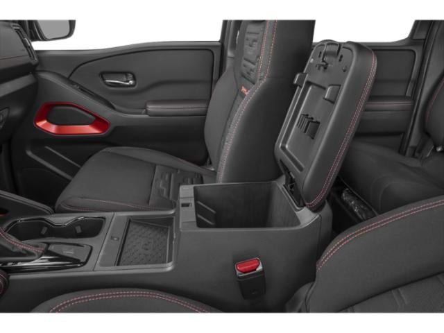 2025 Nissan Frontier Crew Cab PRO-4X 4x4