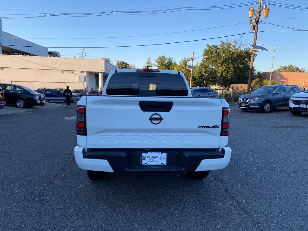 2024 Nissan Frontier Crew Cab PRO-4X 4x4