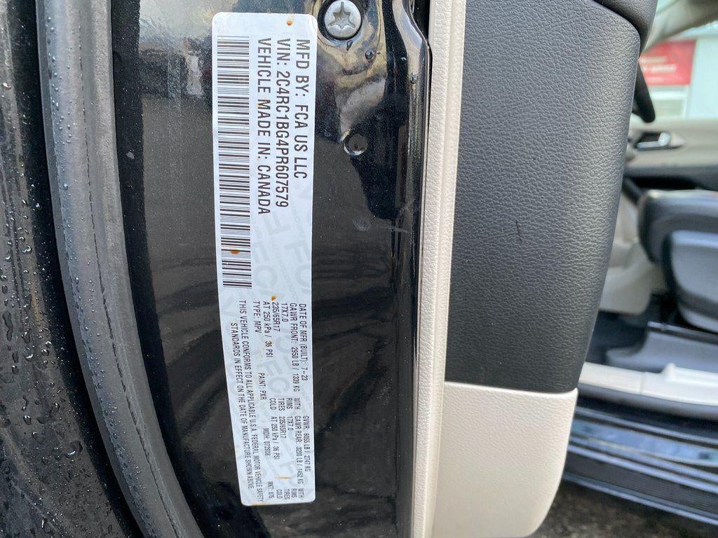 2023 Chrysler Pacifica Touring L