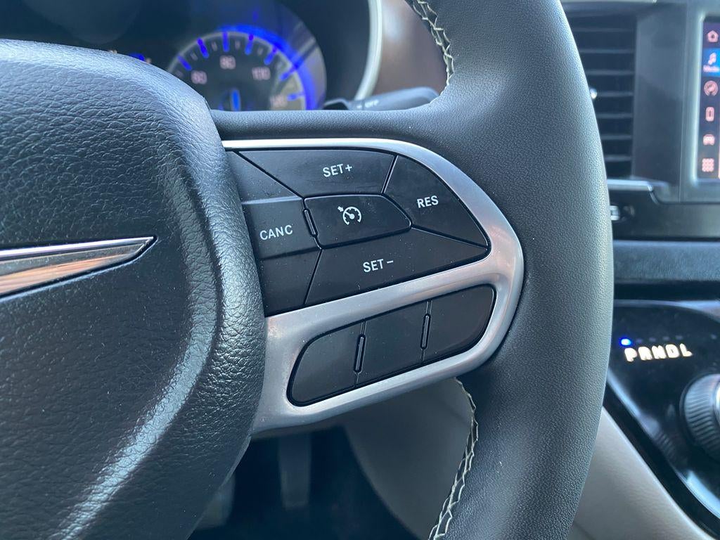 2024 Chrysler Voyager LX