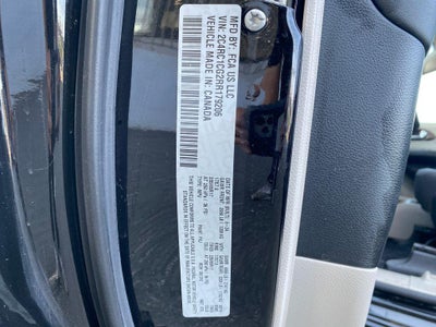 2024 Chrysler Voyager LX