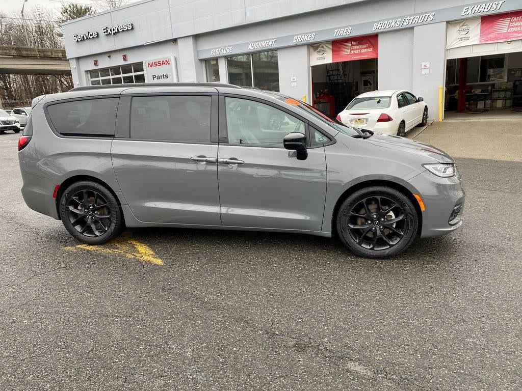 2025 Chrysler Pacifica Limited