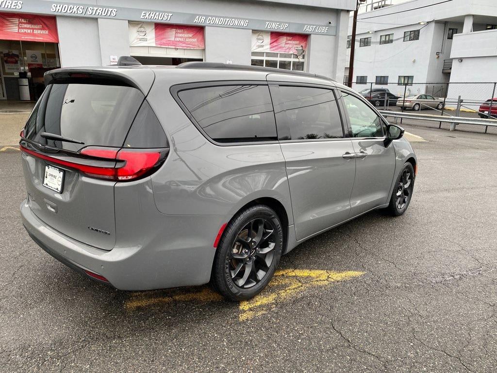2025 Chrysler Pacifica Limited