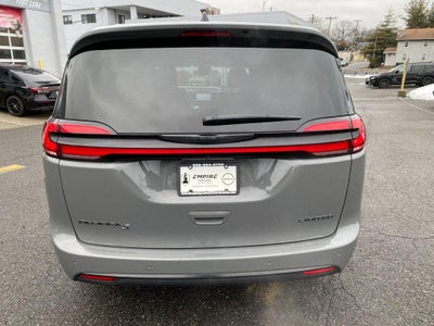 2025 Chrysler Pacifica Limited