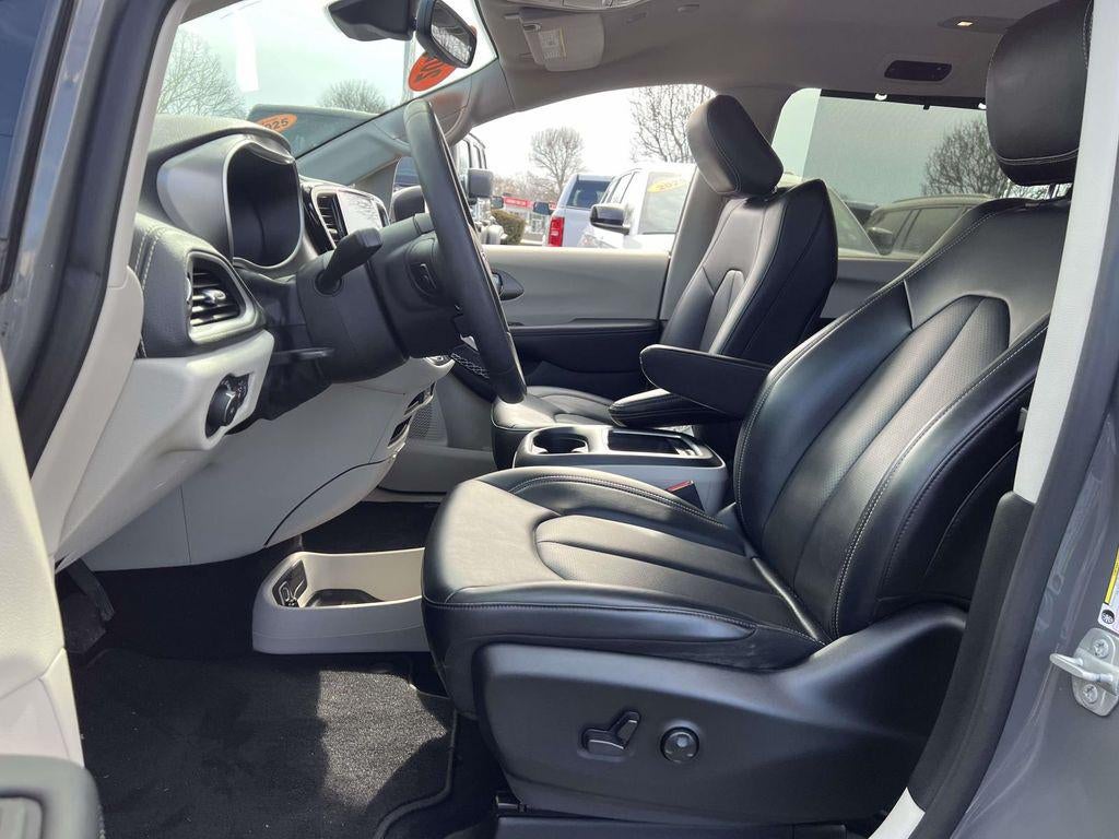 2023 Chrysler Pacifica Touring L AWD