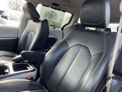 2023 Chrysler Pacifica Touring L AWD