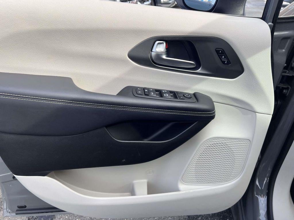 2023 Chrysler Pacifica Touring L AWD
