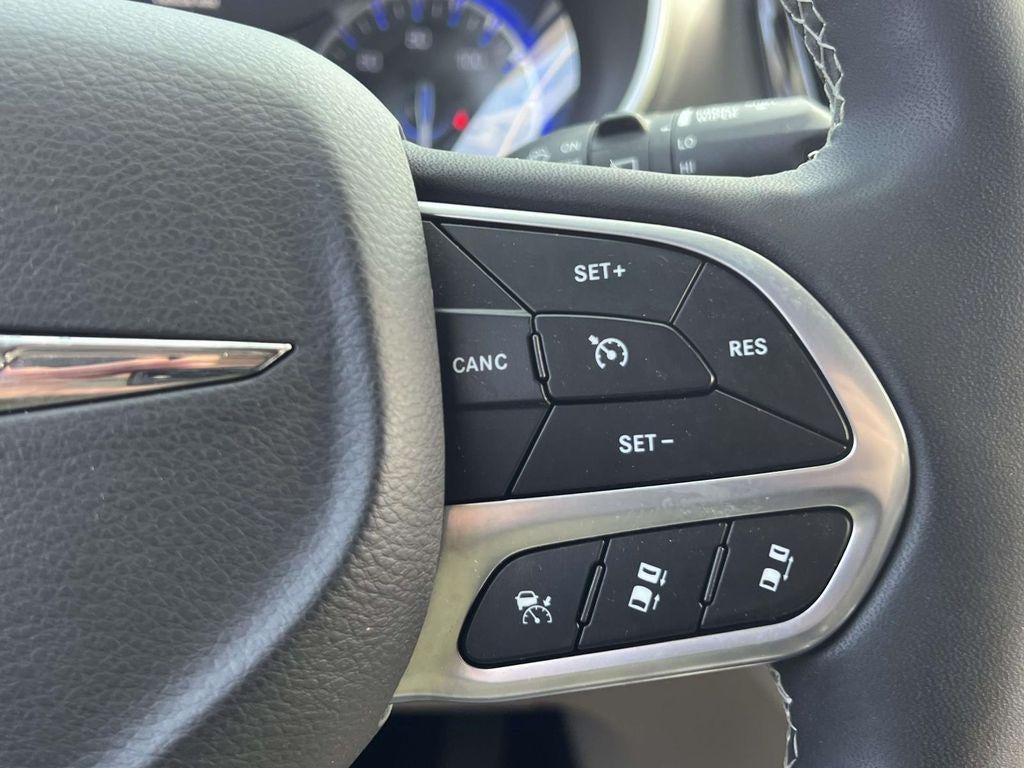 2023 Chrysler Pacifica Touring L AWD