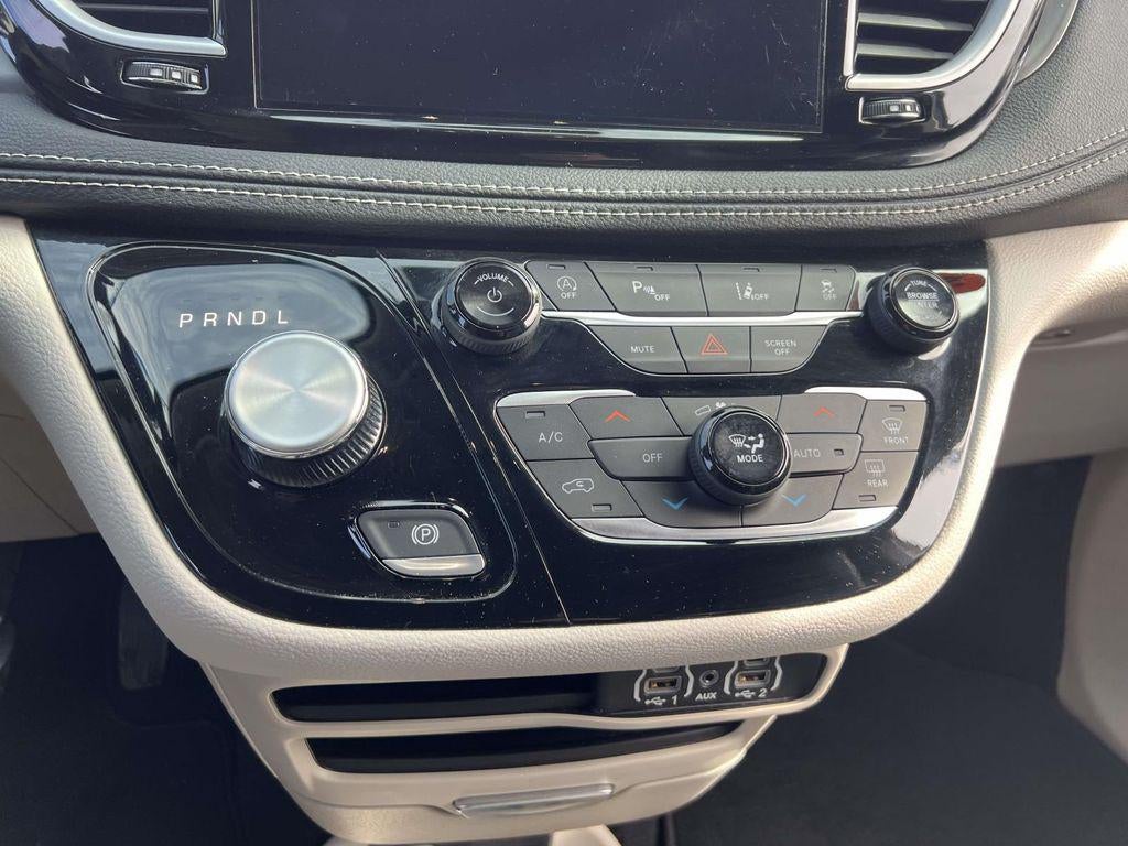 2023 Chrysler Pacifica Touring L AWD