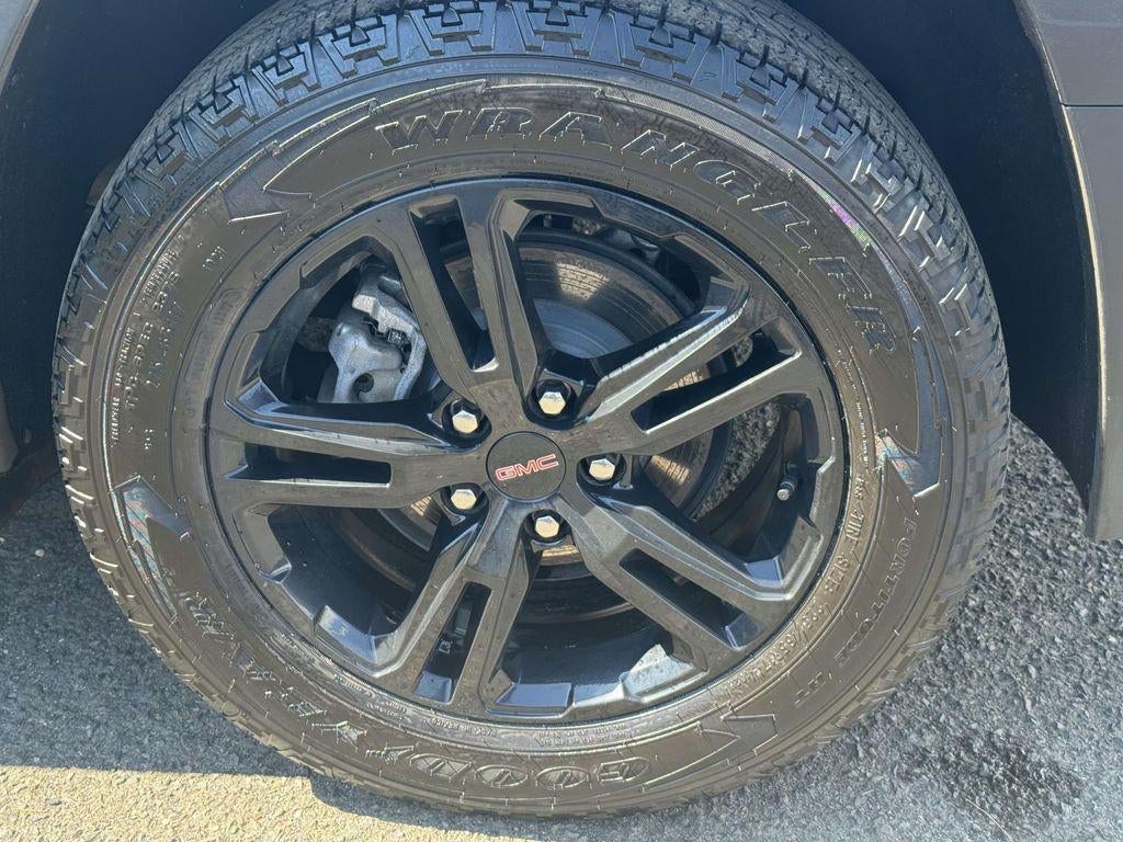 2024 GMC Terrain AWD AT4