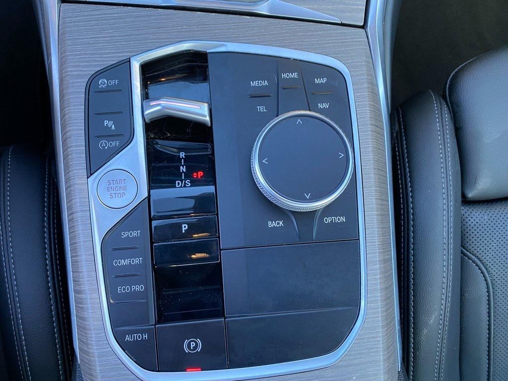 2025 BMW 330i xDrive