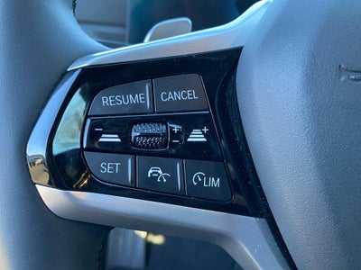 2025 BMW 330i xDrive