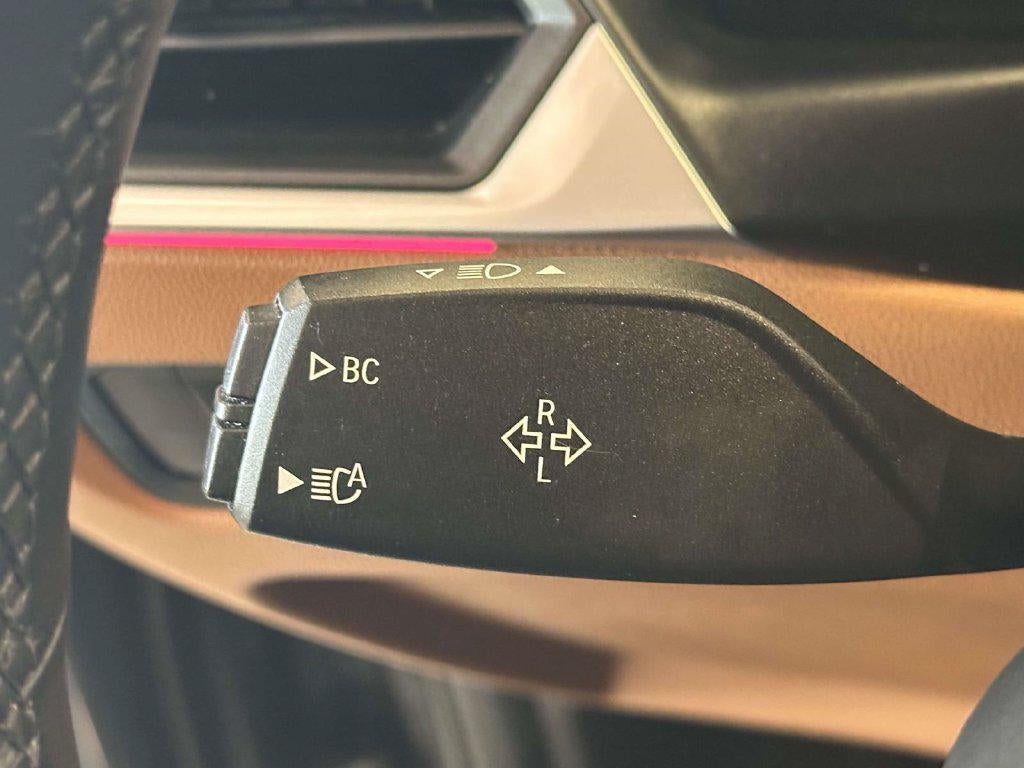 2023 BMW 330i xDrive