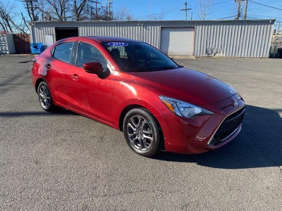 2019 Toyota Yaris Sedan LE