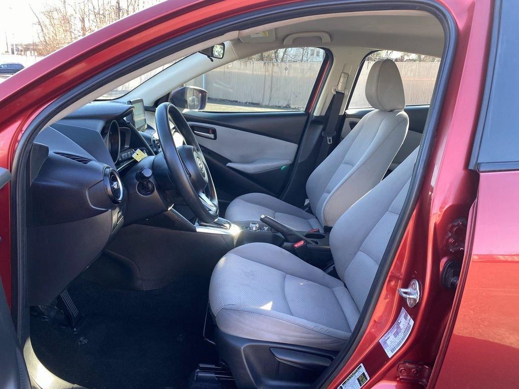 2019 Toyota Yaris Sedan LE