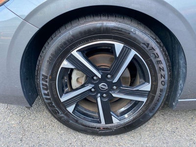 2024 Nissan Sentra SV Xtronic CVT