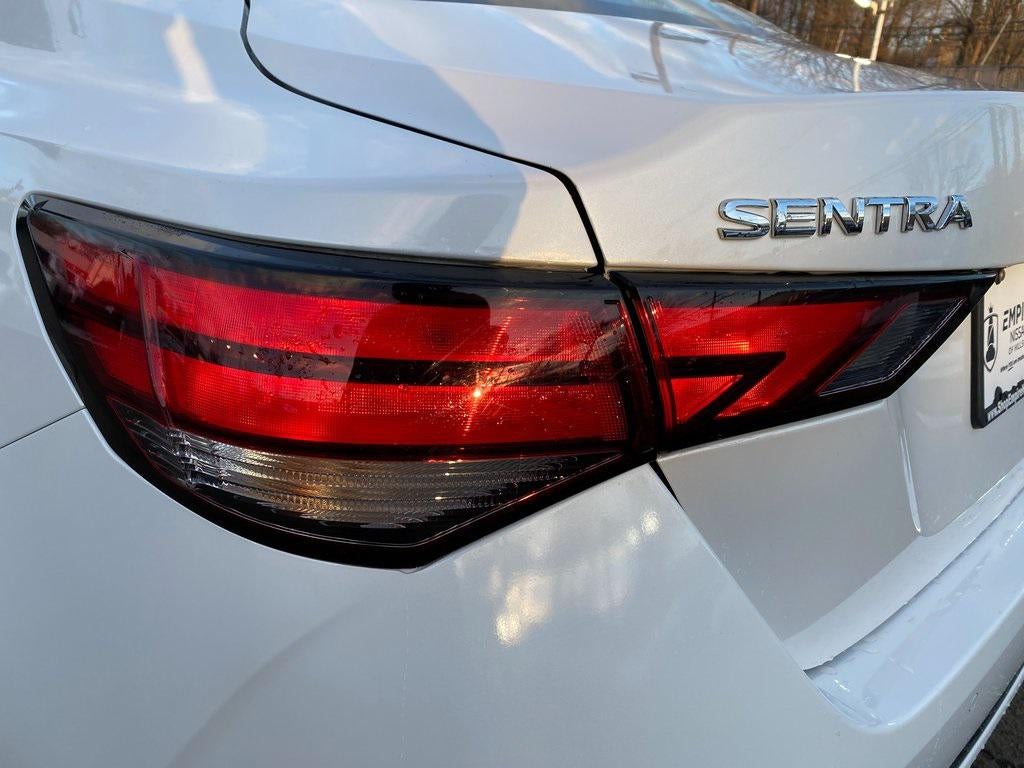 2022 Nissan Sentra SV Xtronic CVT