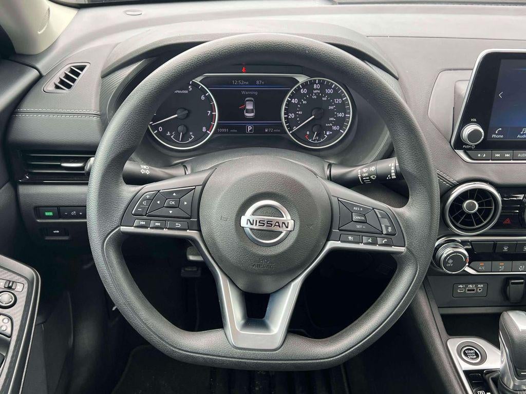 2023 Nissan Sentra SV Xtronic CVT