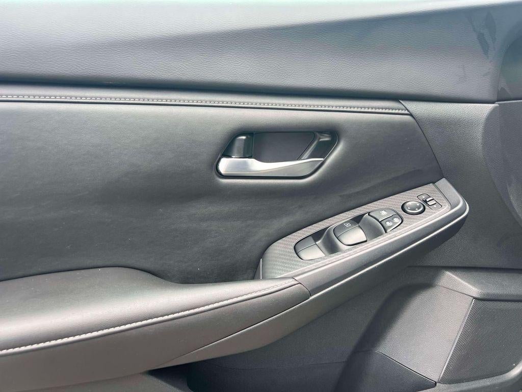 2023 Nissan Sentra SV Xtronic CVT