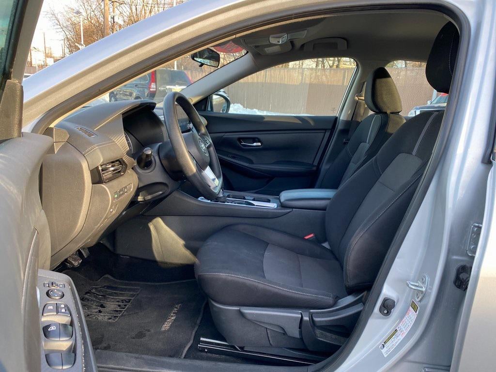 2023 Nissan Sentra SV Xtronic CVT