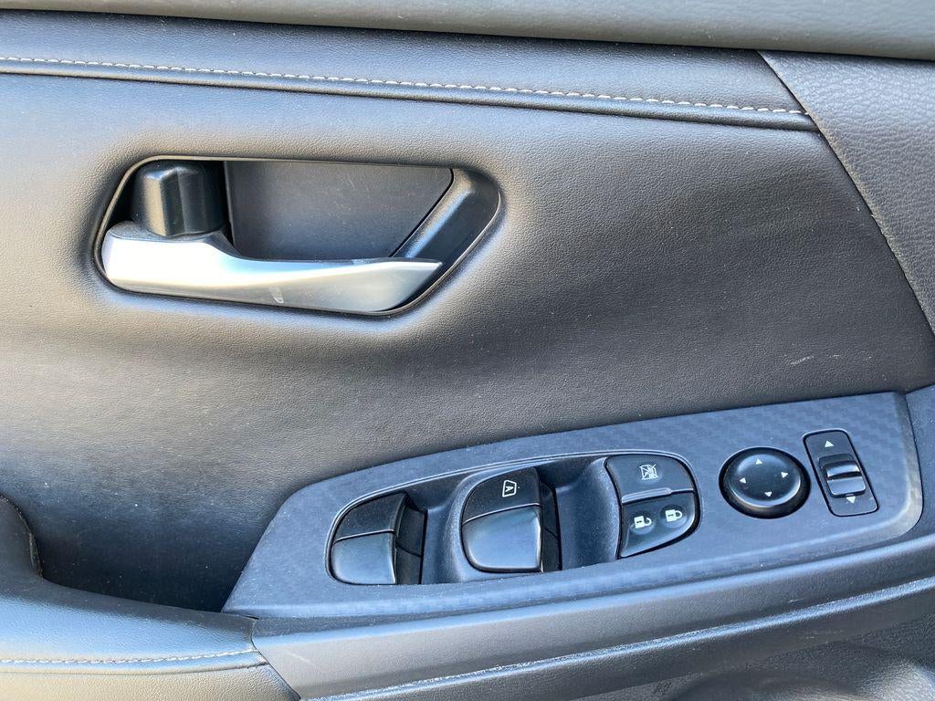 2023 Nissan Sentra SV Xtronic CVT