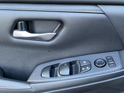 2022 Nissan Sentra SV Xtronic CVT