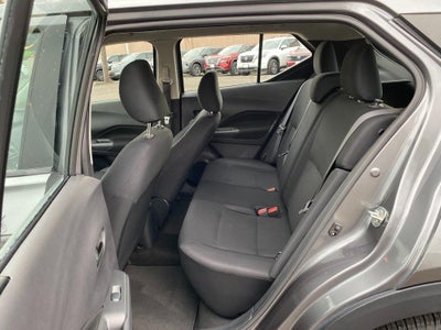 2024 Nissan Kicks S Xtronic CVT