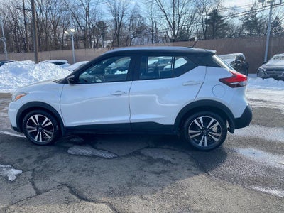 2020 Nissan Kicks SV Xtronic CVT