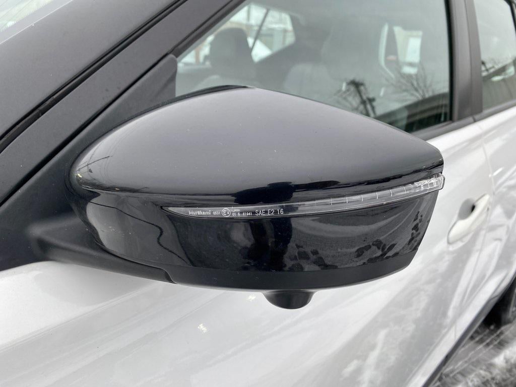 2023 Nissan Kicks SR Xtronic CVT