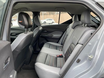 2024 Nissan Kicks SR Xtronic CVT