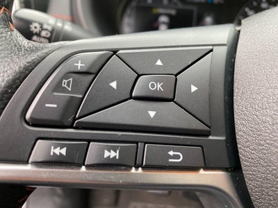 2024 Nissan Kicks SR Xtronic CVT