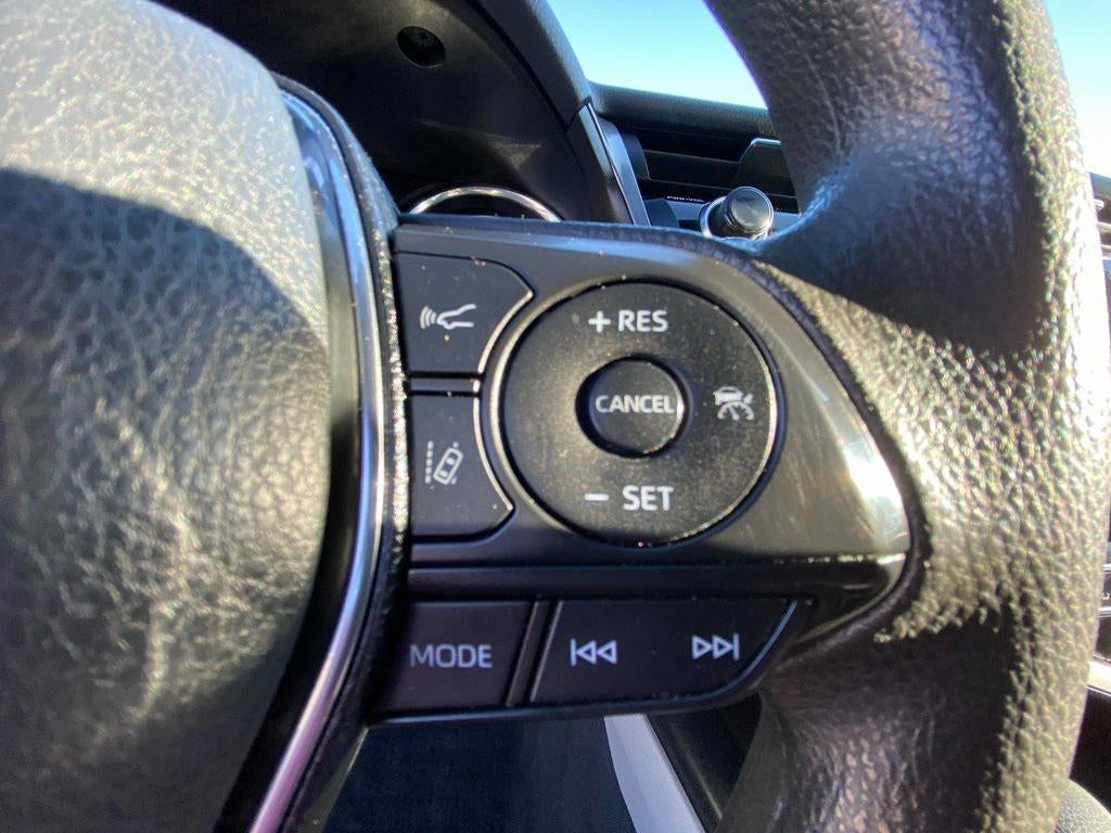 2020 Toyota Camry LE Hybrid