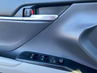 2020 Toyota Camry LE Hybrid