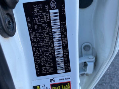 2020 Toyota Camry LE Hybrid