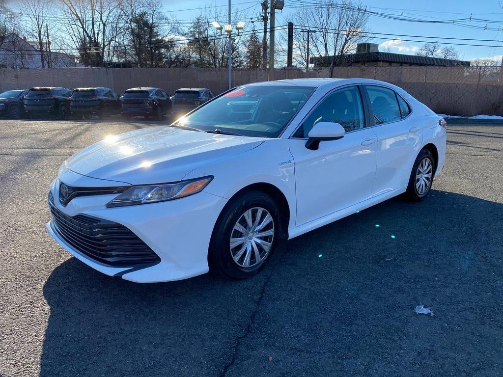 2020 Toyota Camry LE Hybrid