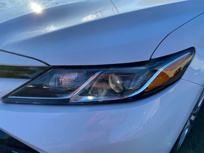 2020 Toyota Camry LE Hybrid