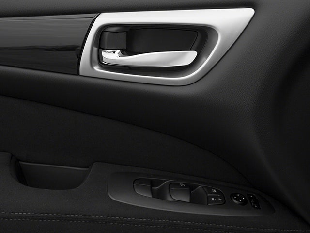 2013 Nissan Pathfinder SV