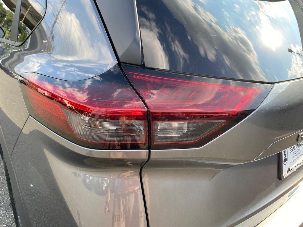 2025 Nissan Rogue SV FWD