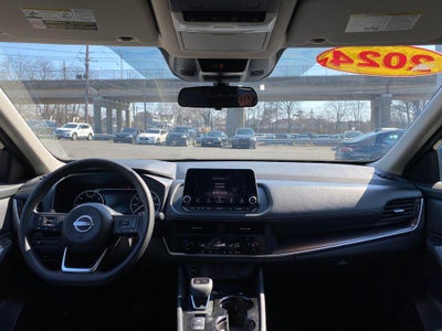 2024 Nissan Rogue SV FWD