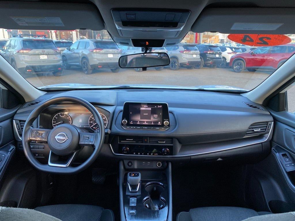 2024 Nissan Rogue SV FWD