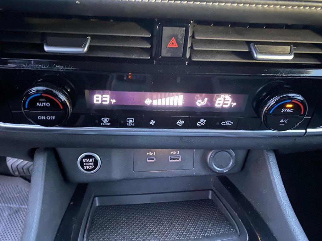 2022 Nissan Rogue SV