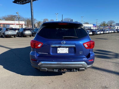 2018 Nissan Pathfinder SV