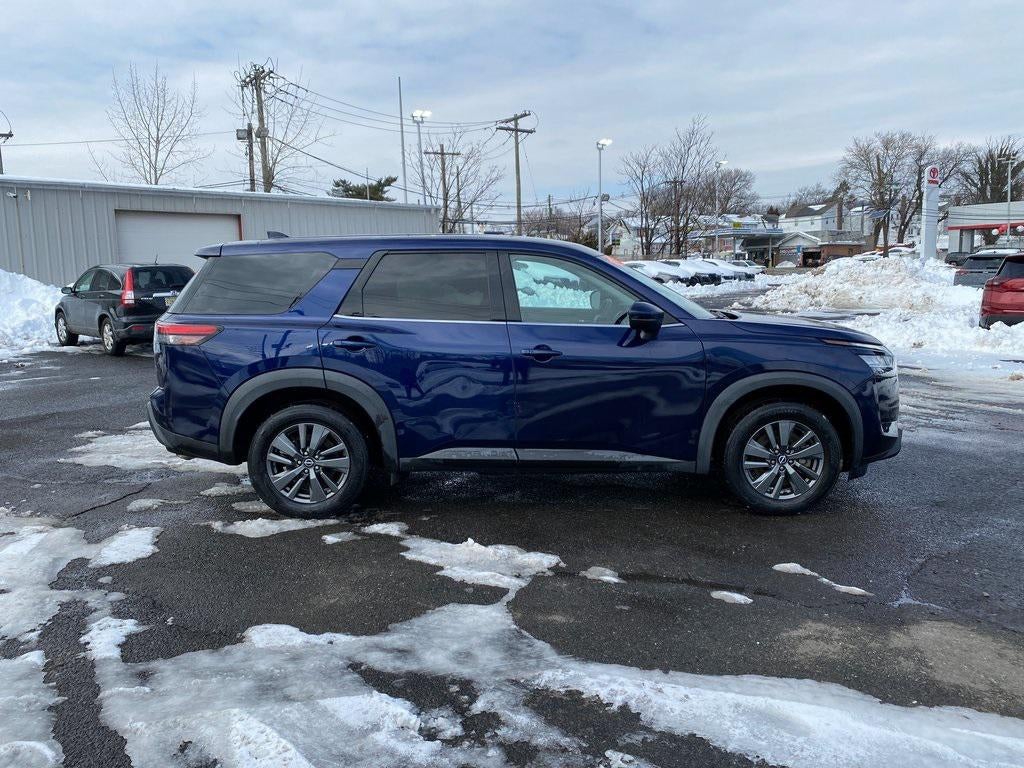 2022 Nissan Pathfinder S 4WD