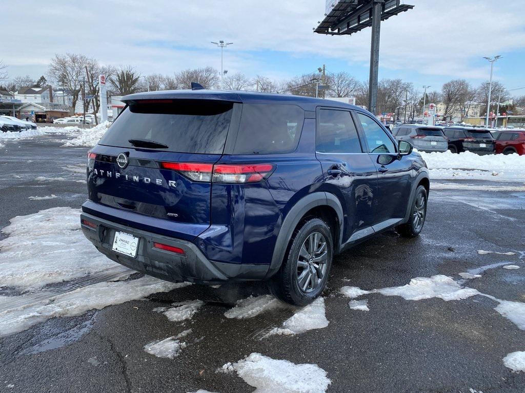 2022 Nissan Pathfinder S 4WD