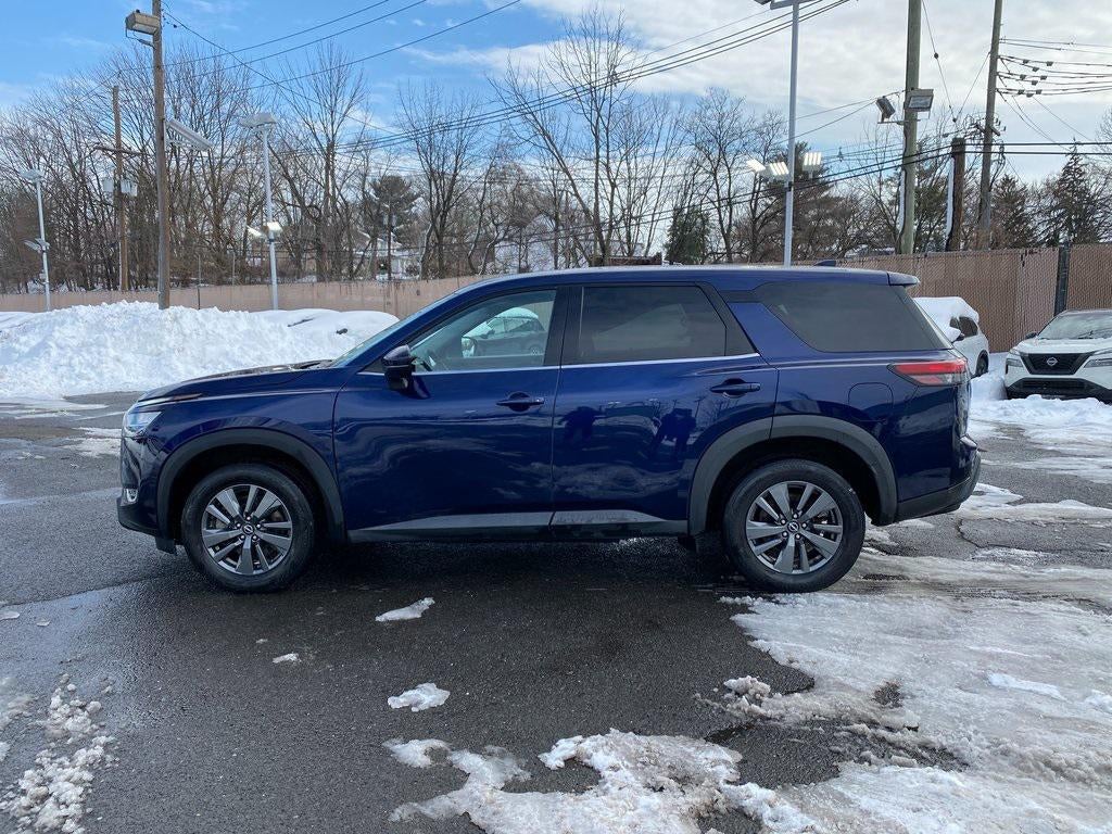 2022 Nissan Pathfinder S 4WD