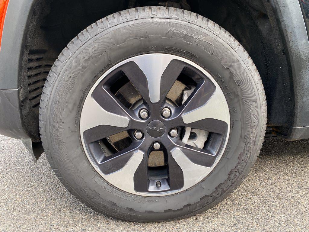 2022 Nissan Pathfinder S 4WD