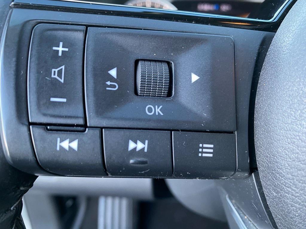 2023 Nissan Pathfinder SV FWD